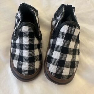 Robeez Black and White Plaid Baby Shoes